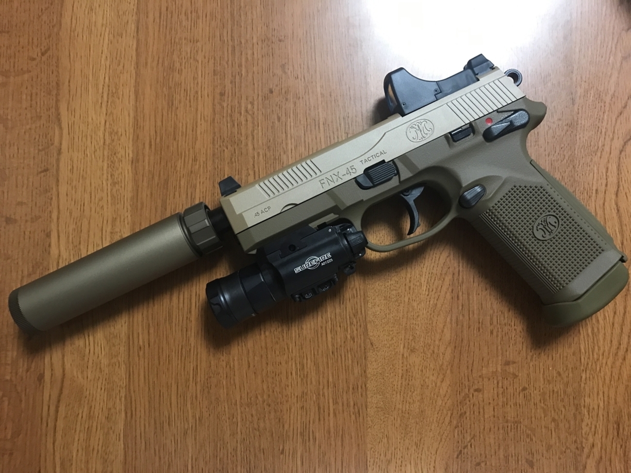 東京マルイ FNX-45 Tactical コイツは買いだ!かっこいいぞレビューだぜ 