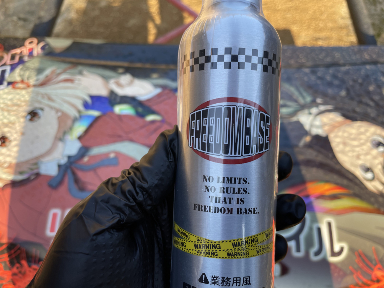 オートメッセで先行発売のFREEDOMBASE SHAMPOOで汚い痛車を洗車