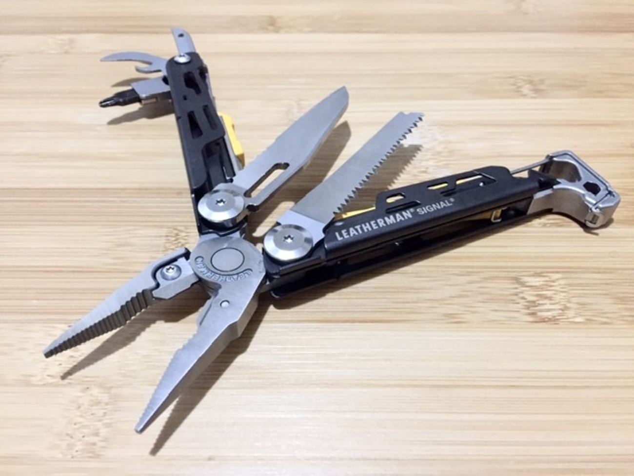 スーパーツール レザーマン 自衛隊 日本正規取り扱い LEATHERMAN