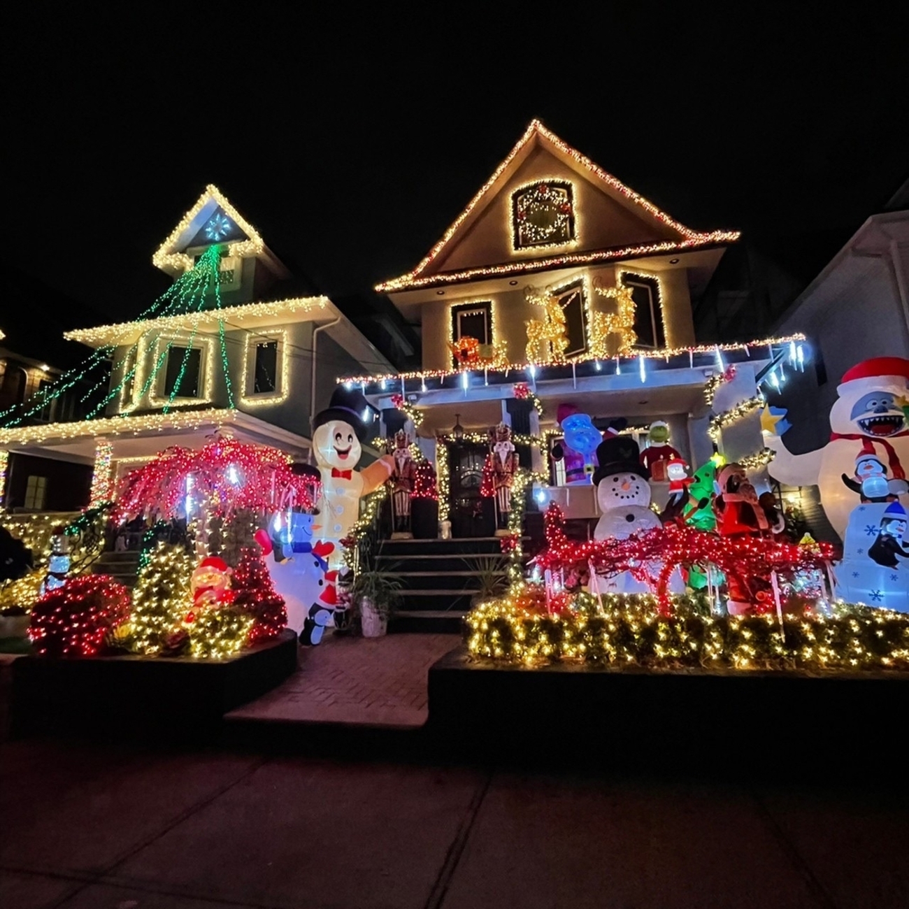 ニューヨークはクリスマスモード！イルミネーションで世界一有名な住宅 