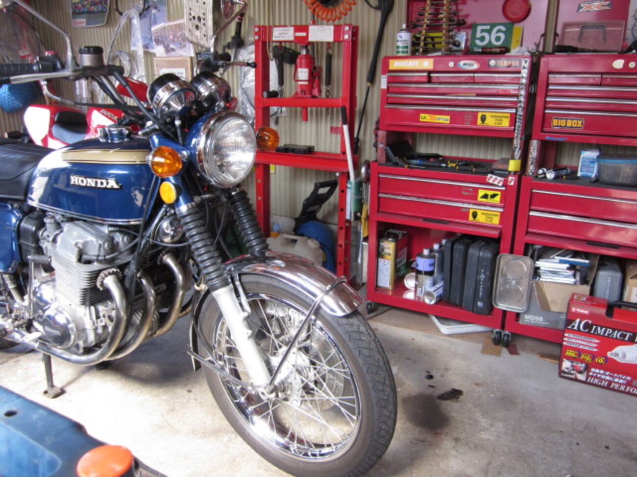 cb750four 左右キャリパー cb750four 左右キャリパー