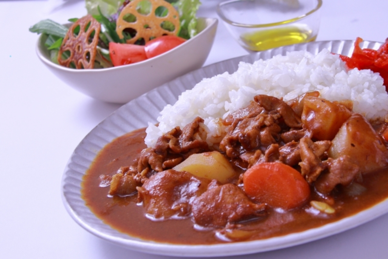 所さんお届けモノです】玉ねぎたっぷりカレー「狛江サイゴン