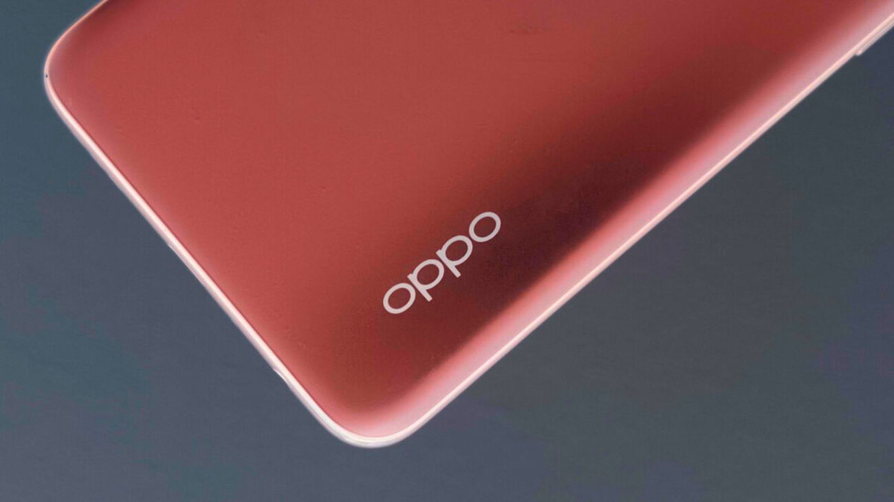 OPPOスマホが異例の「在庫切れ」。全カラーの売り切れが相次いで発生