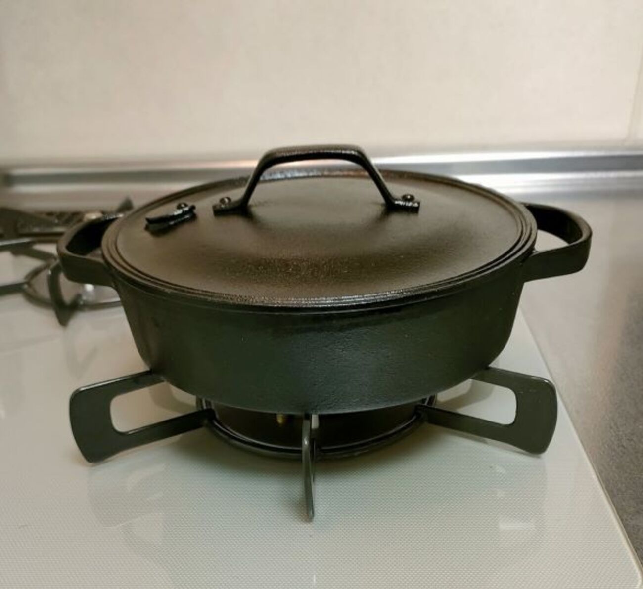 南部鉄器 及源クックトップ煮込鍋】一人鍋に最適「浅型・食器になる 