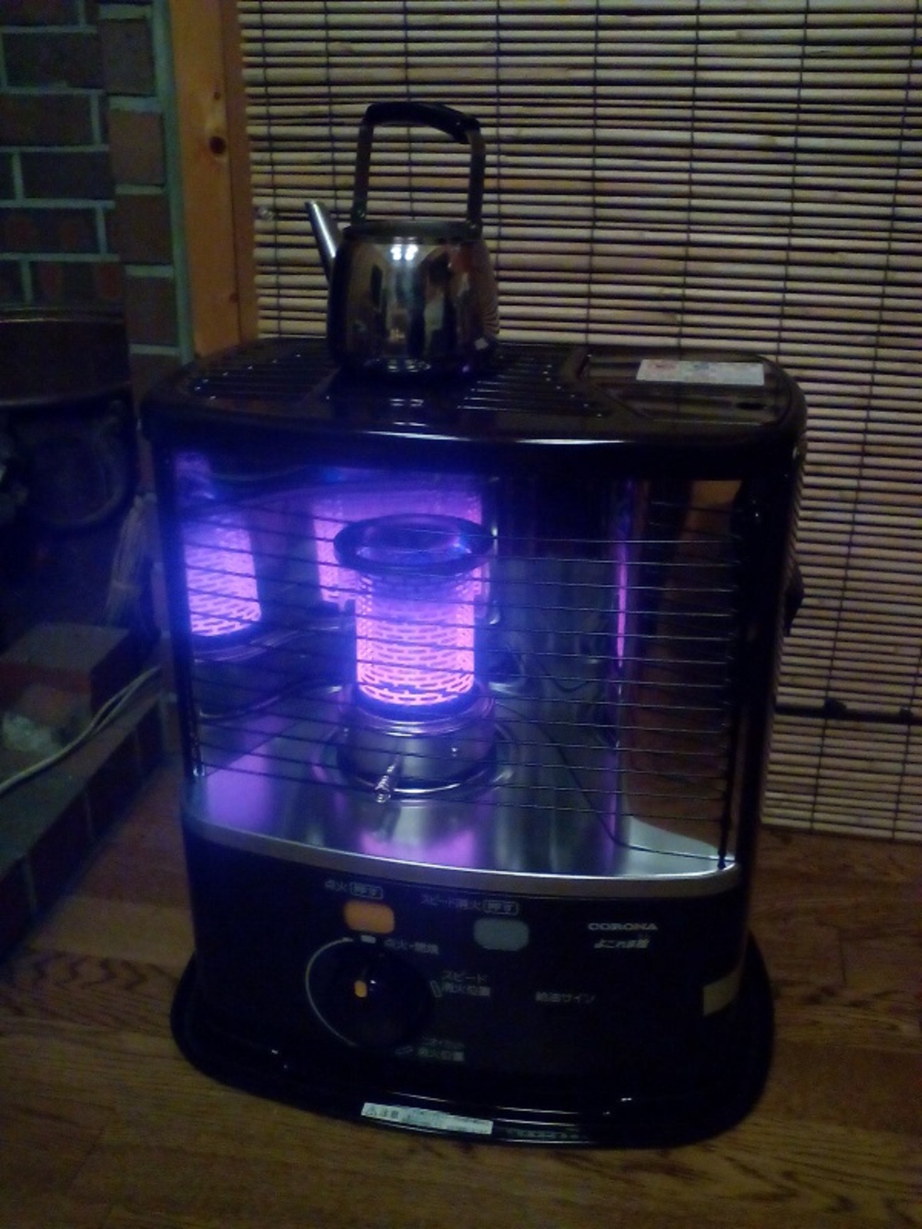 8800-】未使用◇コロナ 石油ストーブ RX-22YA 2018年製 未使用品　コロナ　RX-22YA-HD