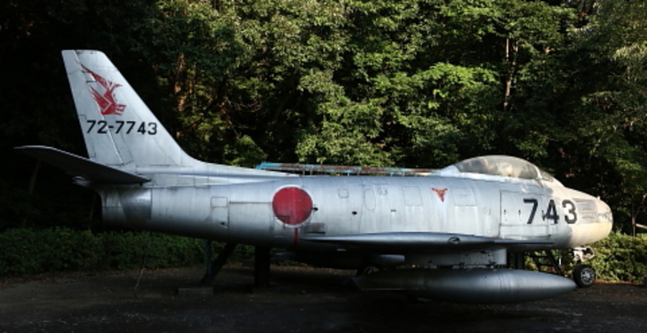 ふるさと飛行　福岡県航空写真集　2冊 30年前の福岡を空からながめる｢ふるさと飛行｣で過去の記事のウラ