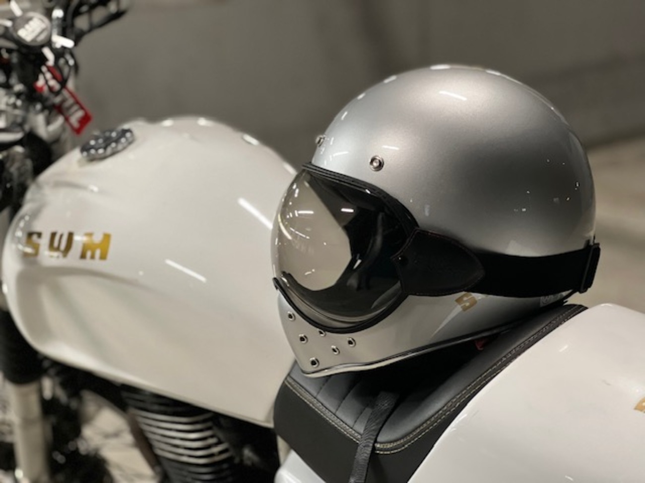 台湾発の大人気ヘルメット・BLADERIDER(ブレイドライダー 