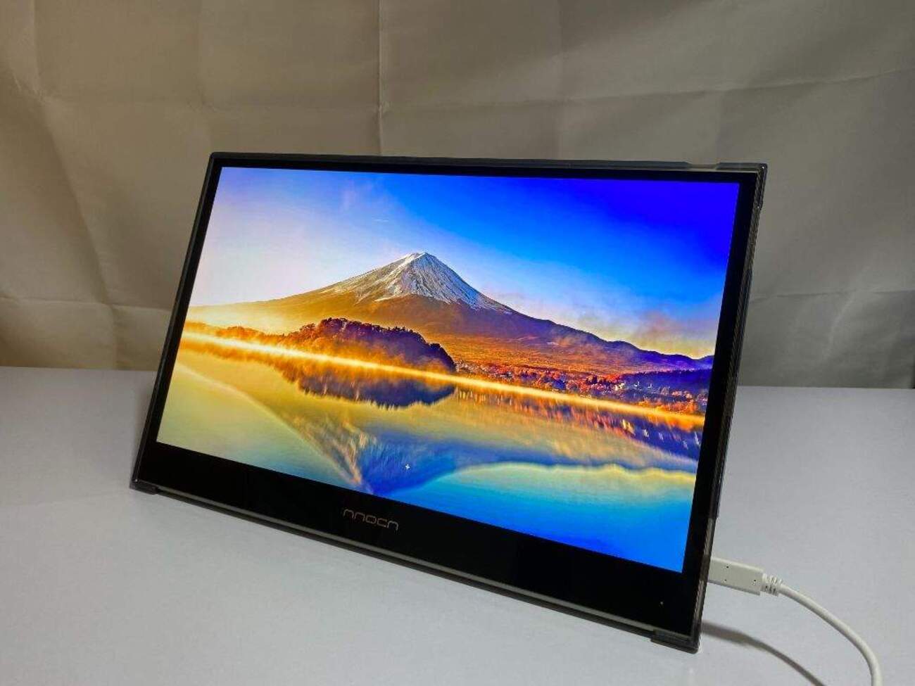 Innocn PU15-PRE OLED 4K モバイルモニター 15.6インチ（innocn PU15 
