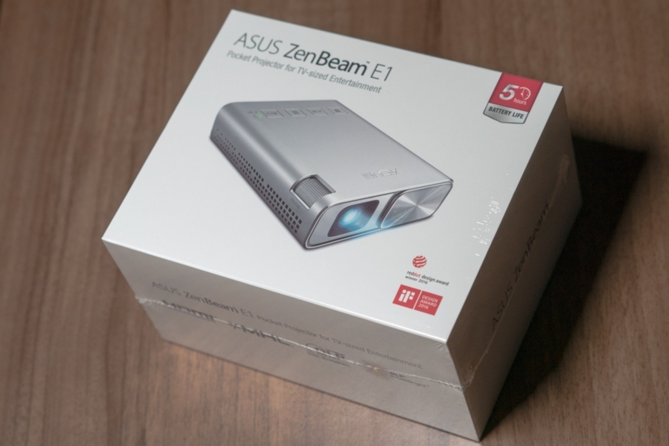 ASUS ZenBeam E1でおうちシアター - $*nyme