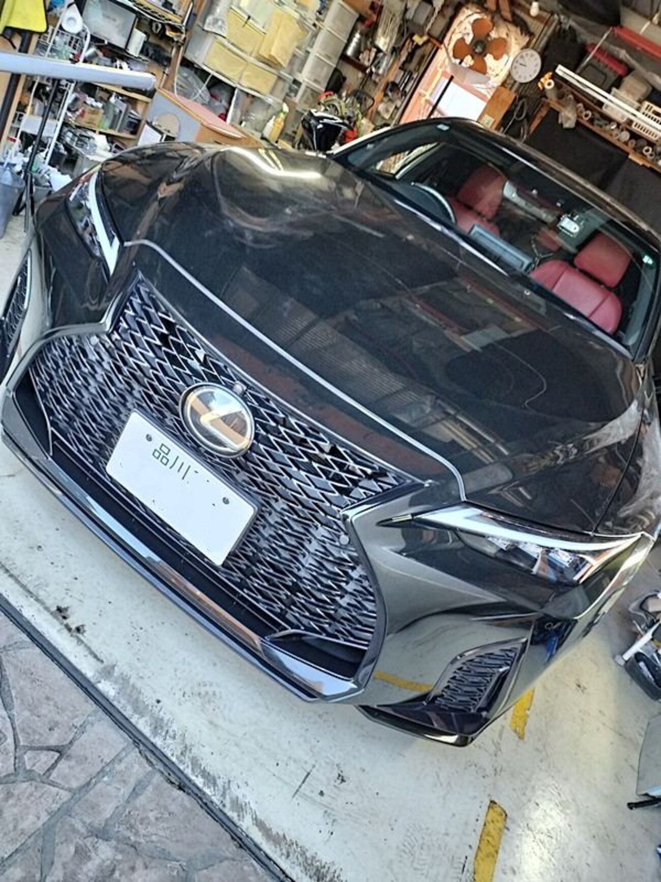 渋谷区からレクサスIS300ご来店！純正マットブラックホイールのガリ傷 