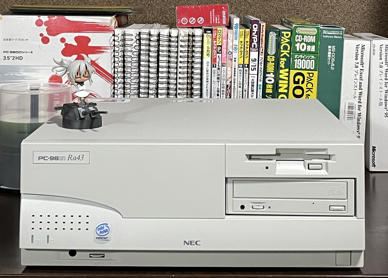 PC-9800シリーズのデスクトップ最終モデル「98MATE R 」PC-9821 Ra43 