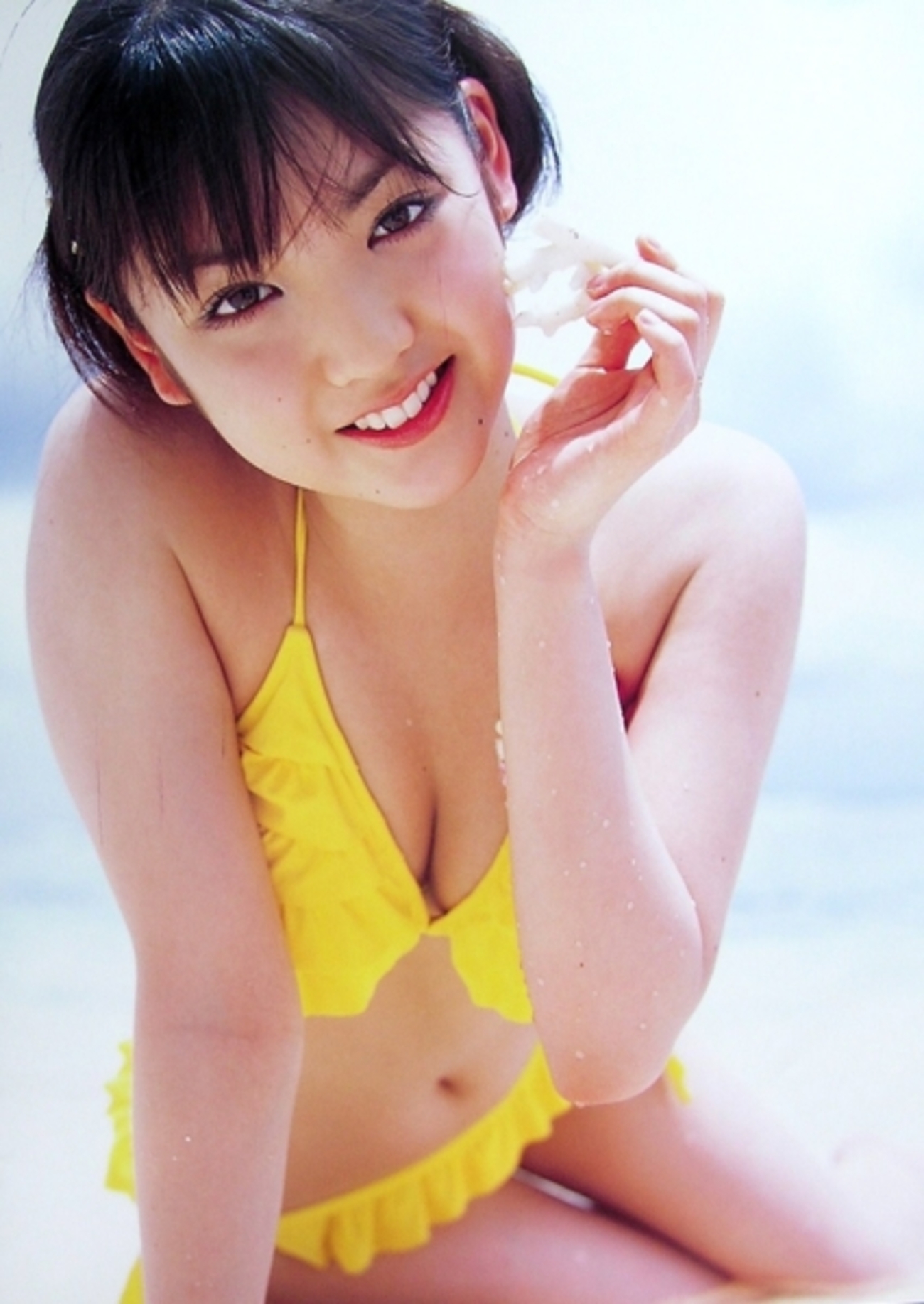 道重さゆみ ビキニ 