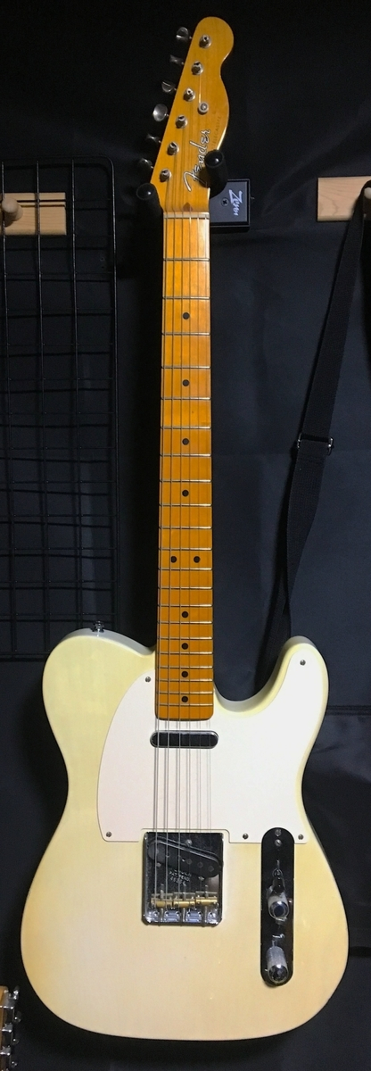 Fender ''American Vintage '52 Telecaster Thin Lacquer White Blonde