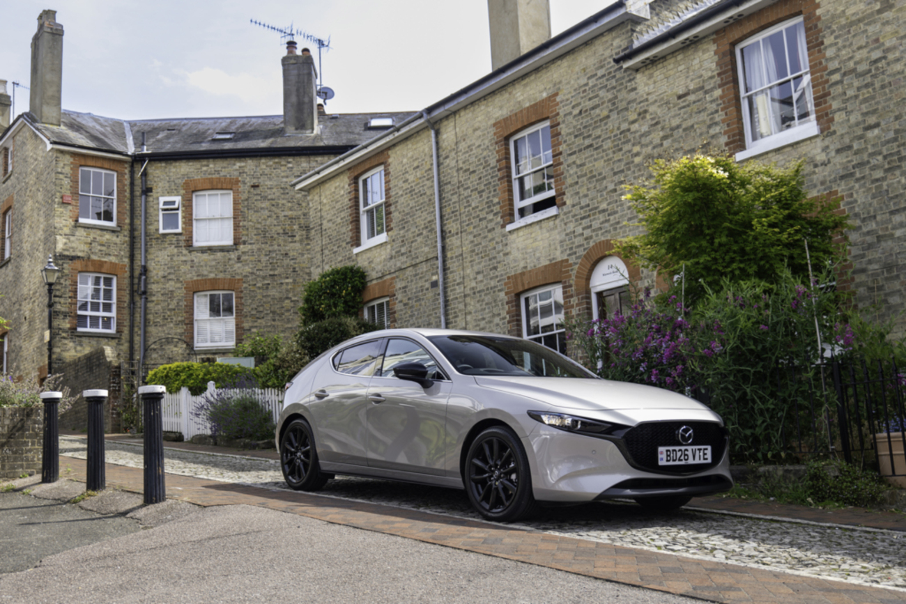 Mazda ends UK Mazda3 saloon sales and adds Homura Plus trim