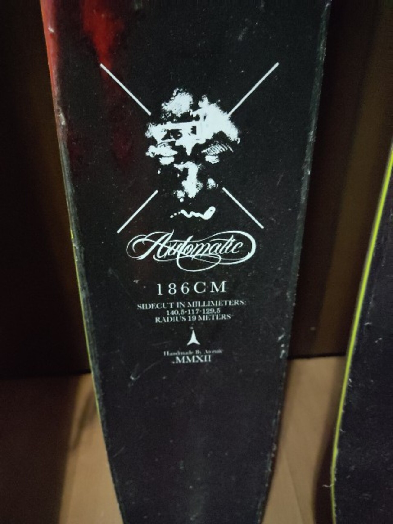 おととい買った板がもう届いたw Atomic Vantage 90CTI とAtomic 