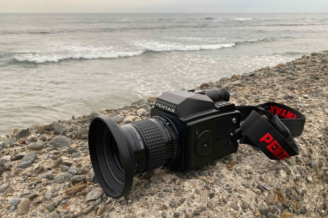 PENTAX645とsmc PENTAX-A 645 45mm f2.8にリバーサルフィルムで港を 