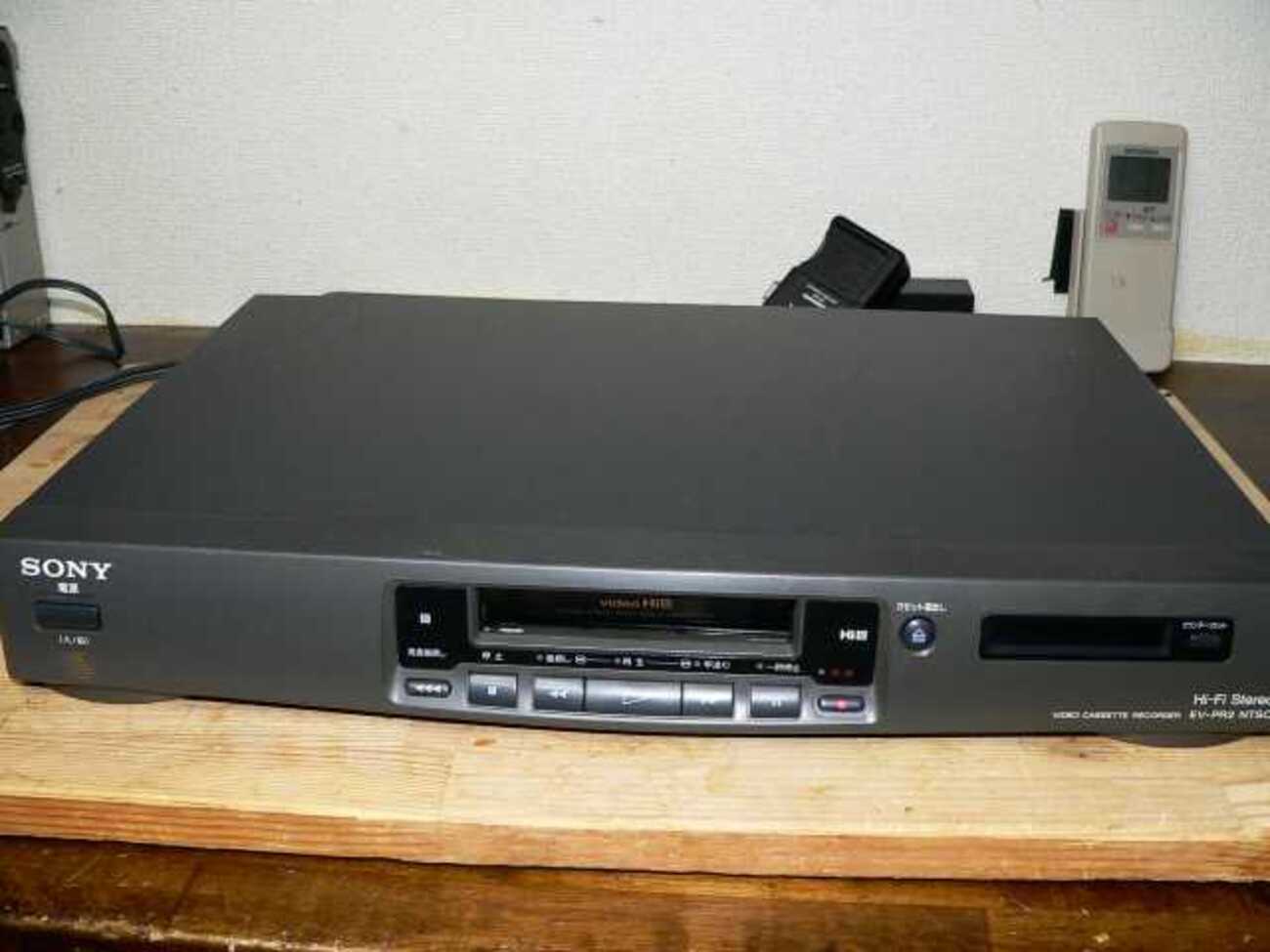 ソニー 8ミリ ビデオデッキ 交換部品 新品未使用 突然のアクシデント ーSONYの8ミリビデオデッキの修理ー - Tomの