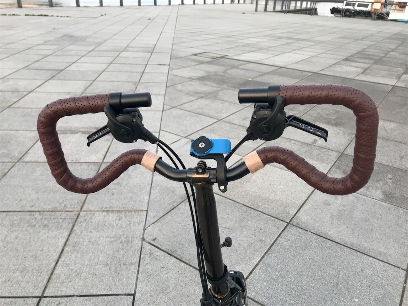 BROMPTON　用　MINI Pハンドルバー　新品　シルバー　仮装着品 BROMPTON 用 MINI Pハンドルバー 新品 シルバー 仮装着品 - メルカリ