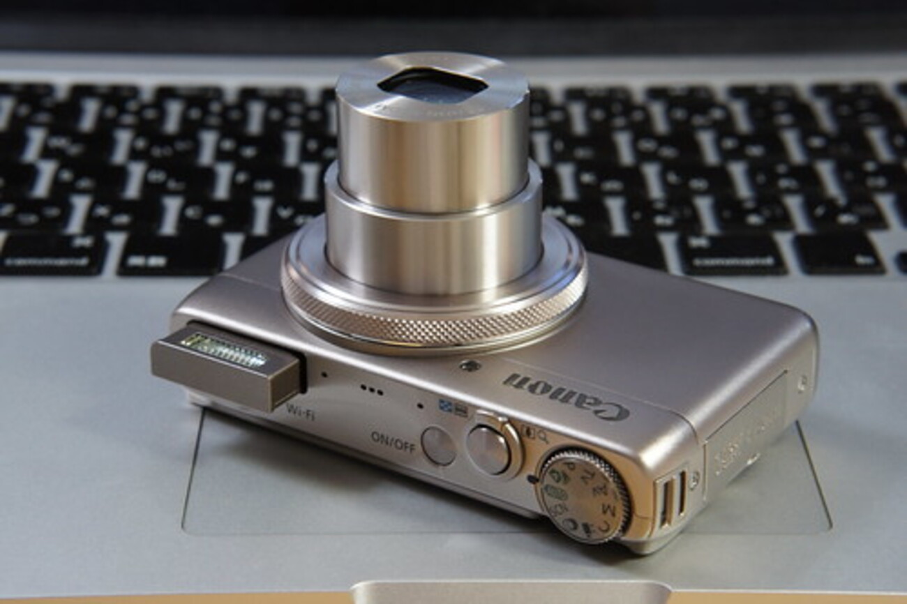 CANON Powershot S120シルバー〜まずは外観から〜 - saburahuのブログ 