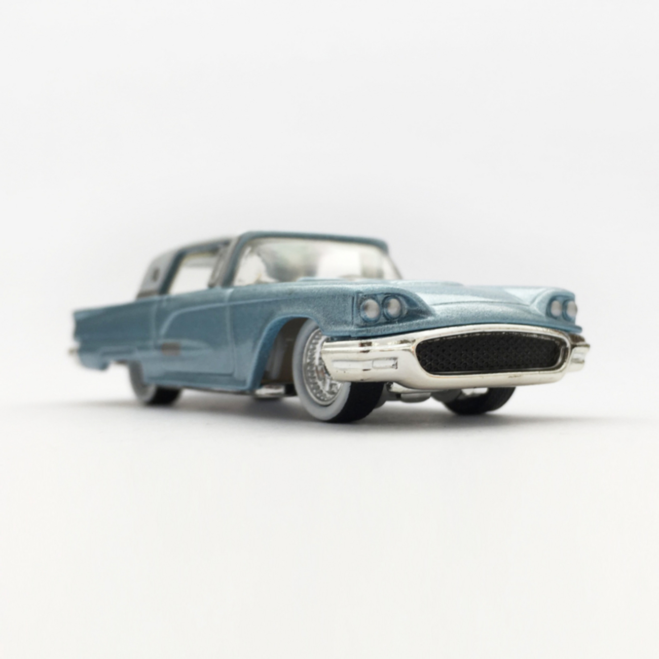 ま*と様 希少品のCoors MELLING THUNDERBIRD 1/10 ま*と様 希少品のCoors MELLING THUNDERBIRD 1/10