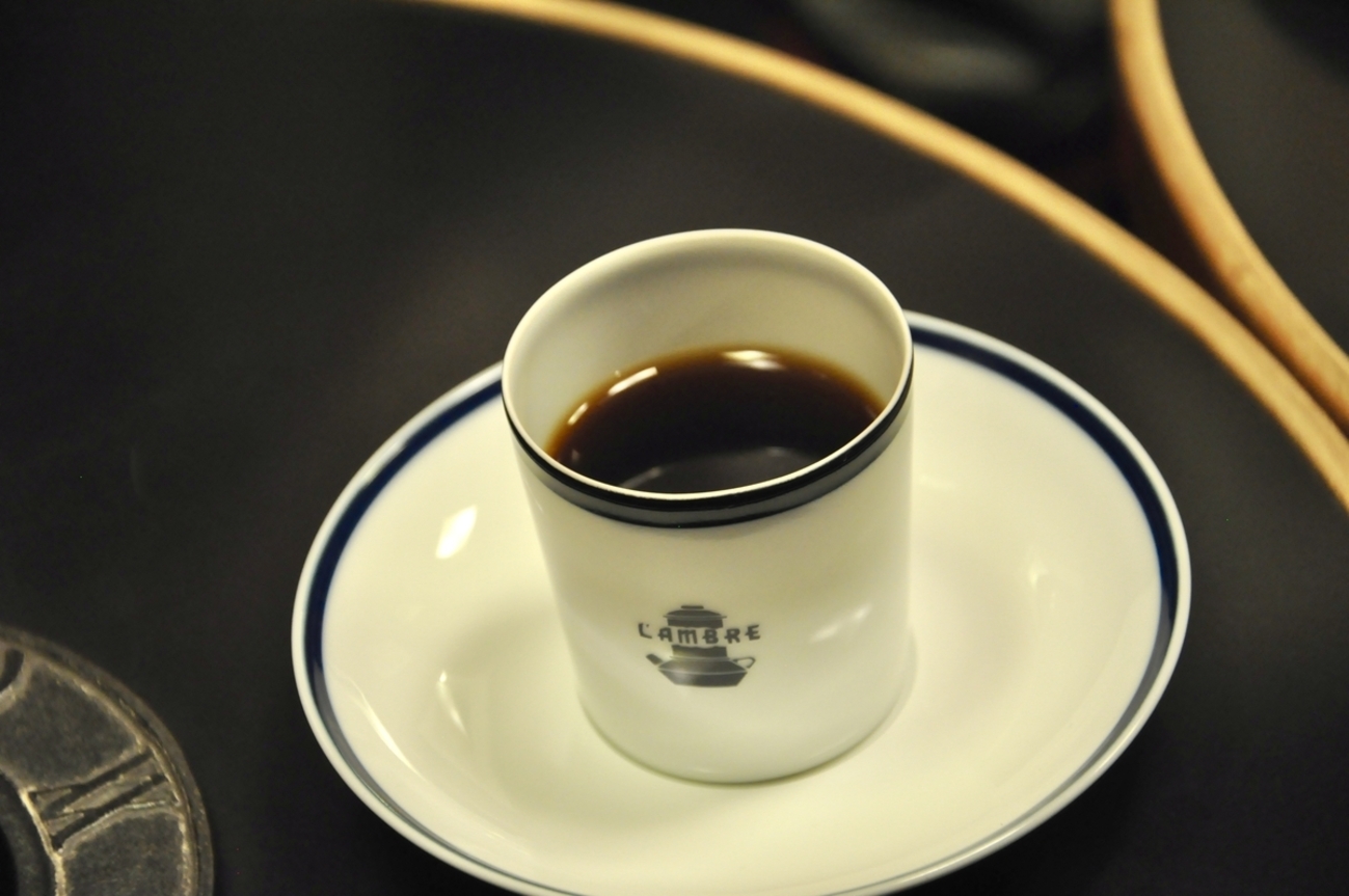 銀座の「カフェ・ド・ランブル」でエチオピア（デミタス 