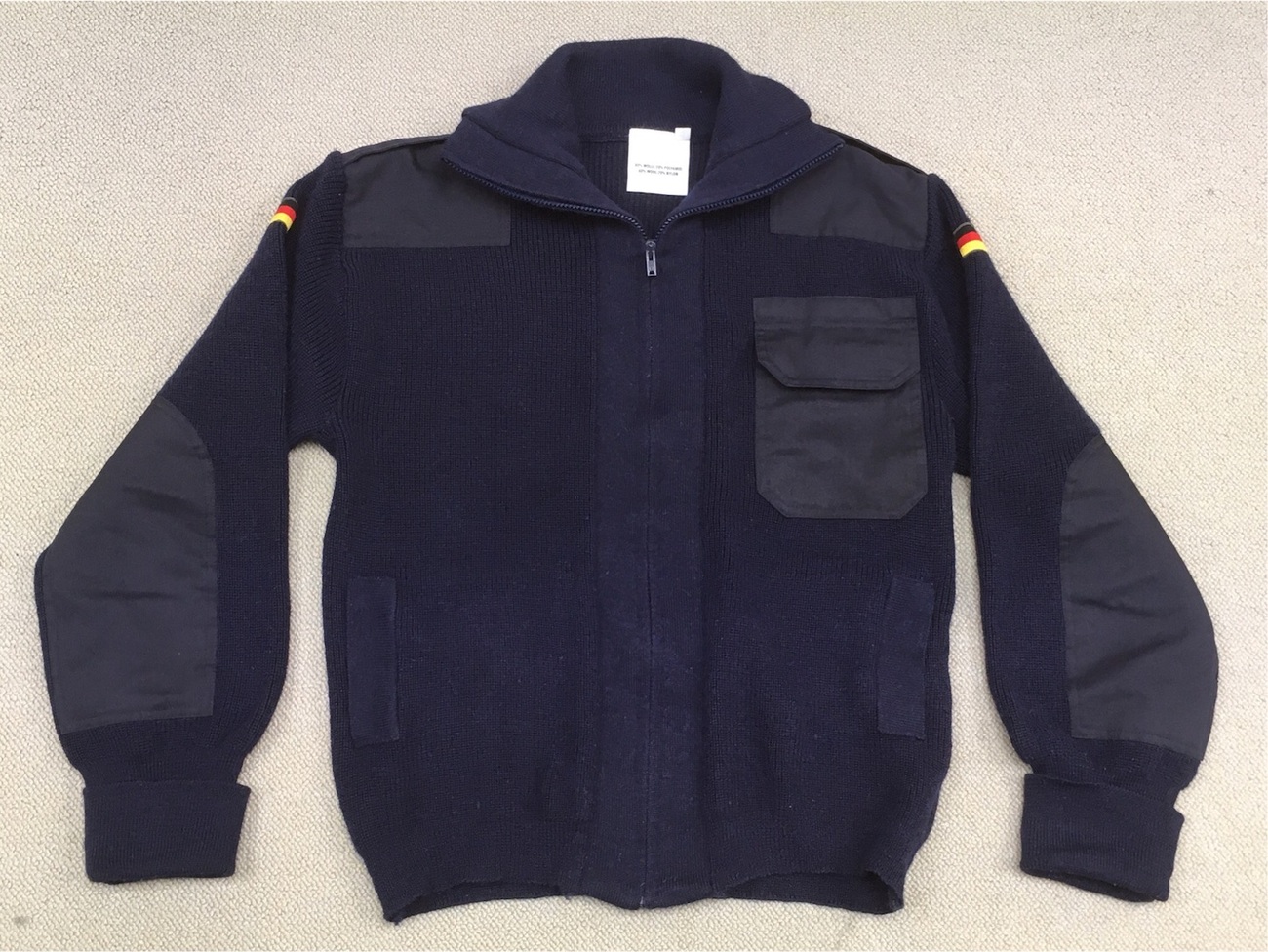リッチなセーターです！【ドイツの軍服】海軍ジップアップセーターとは 