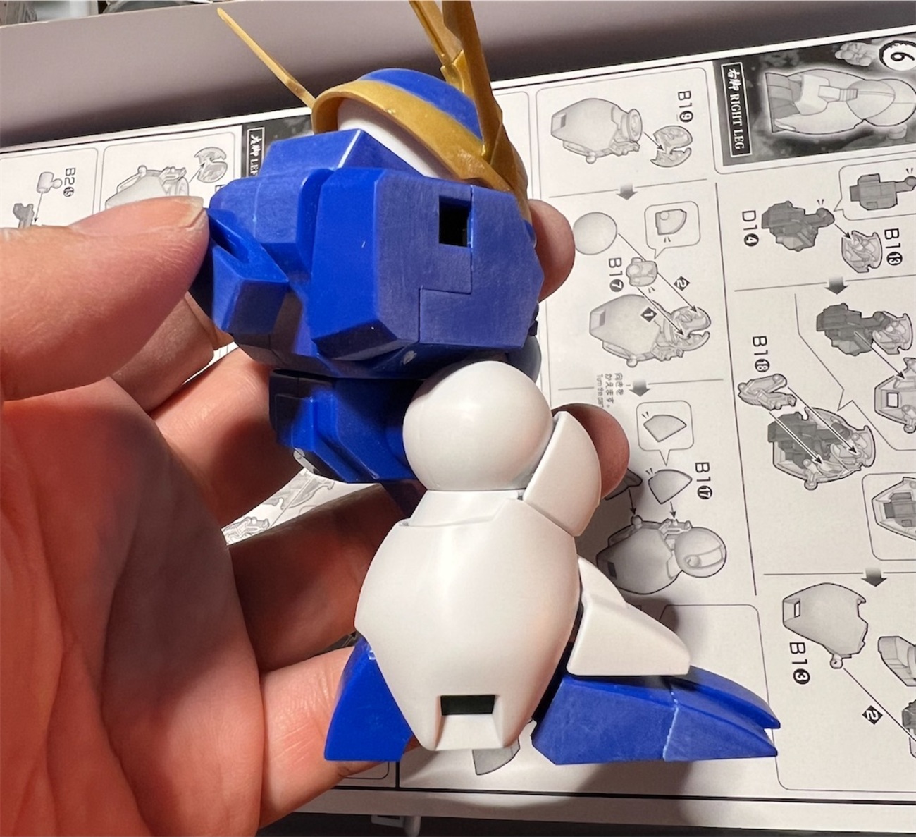 HG 龍神丸(1) 組み立てとLEDテスト - クラフト粒子散布中