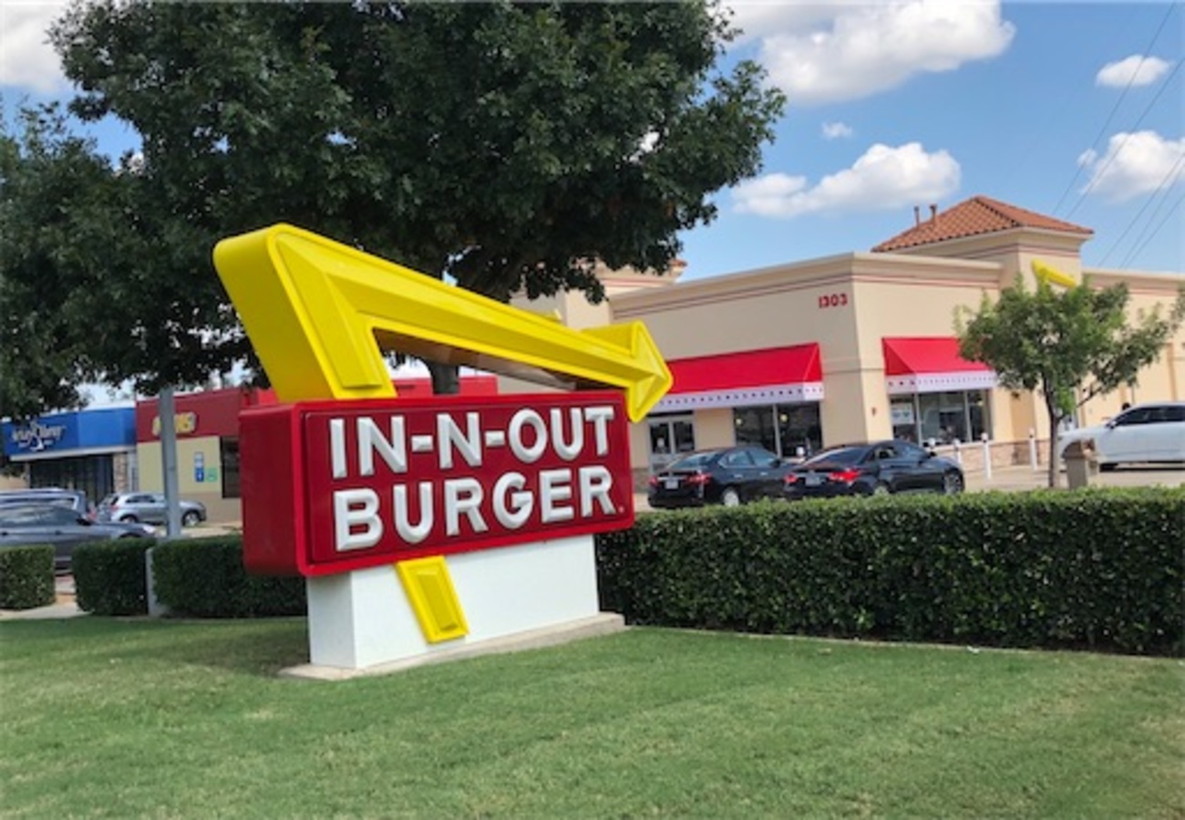 ハンバーガーIn-N-Out Burgerはアニマルスタイルが人気 - Living in USA
