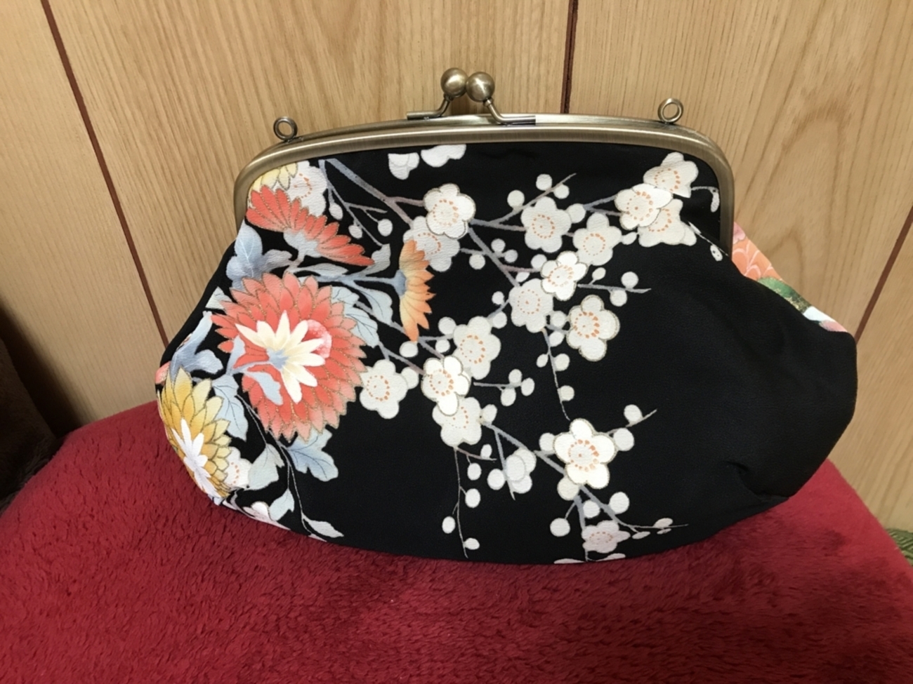 ハンドメイド 古着物をリメイクしてがま口を作る✨ - つまみ細工工房 