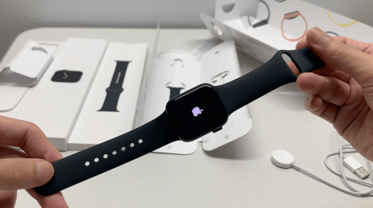 開封レビュー】Apple Watch SE 40mmを購入してみた！付属品も紹介 