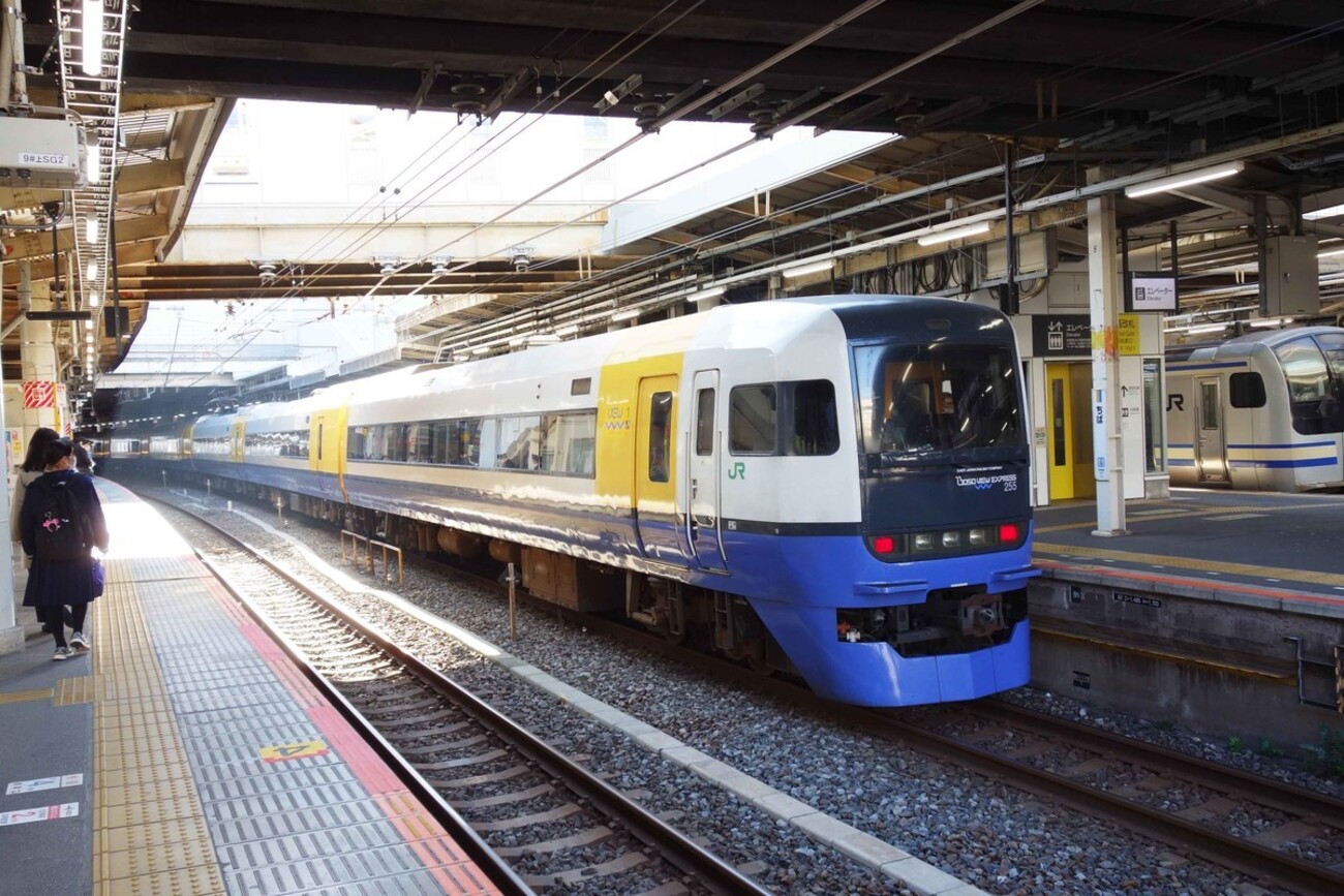 最終値下げ！！【激レア】JR東日本 駅 ホーム 時計 電車 模型