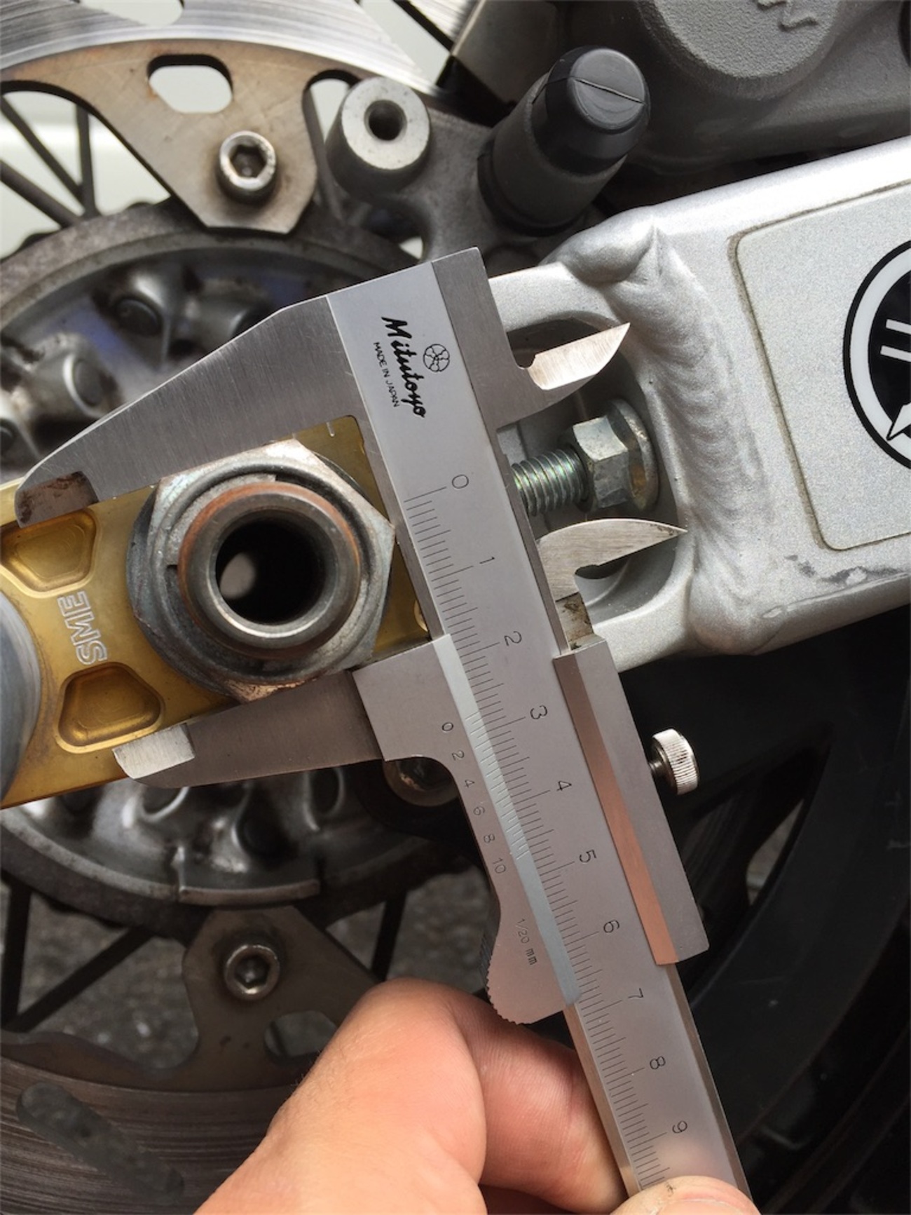 YAMAHA WR250X 純正フロントハブ YAMAHA WR250X 純正フロントハブ