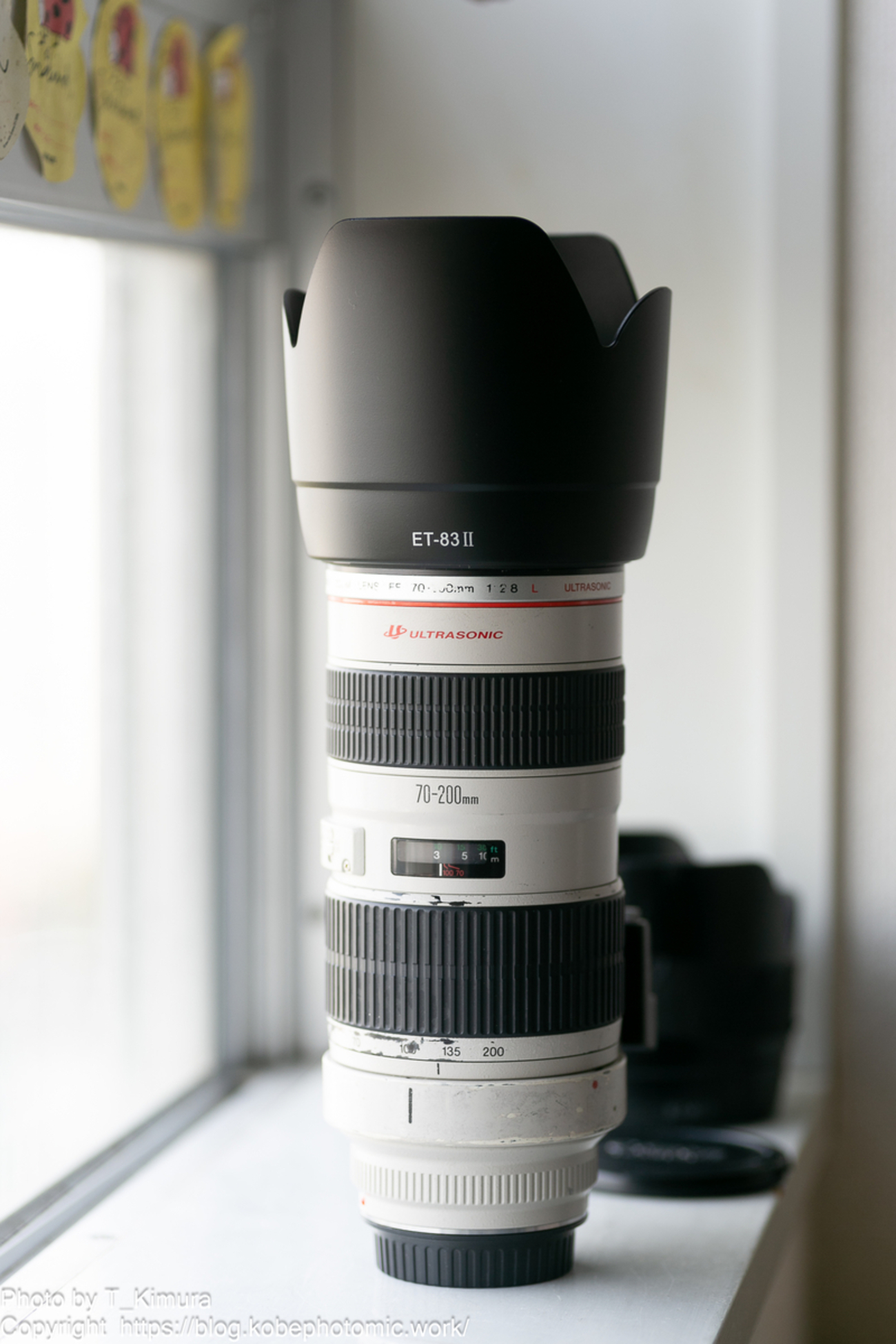 EF70-200㎜F2.8用社外品フード ET-83Ⅱ（落下して壊れたので2回目  