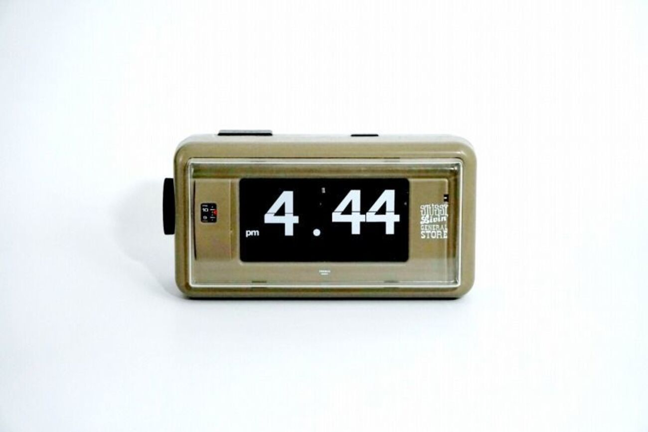 STUSSY livin GENERAL STORE TWEMCO パタパタ時計 STUSSY Livin GENERAL STORE Twemco パタパタ時計 - メルカリ