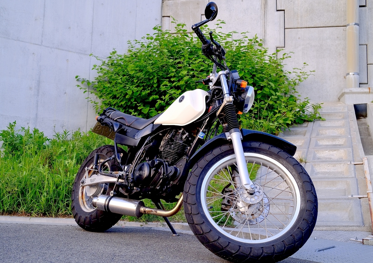 バイク】TW225のハンドル周りをカスタム！！パーツ代や工賃も公開 