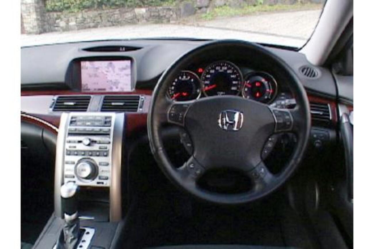 レジェンド ディーラーの中古車を探すなら【グーネット】