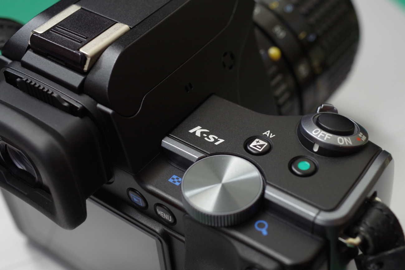 SMC PENTAX-A ZOOM 35-70mm F4 - 古レンズの風に吹かれて