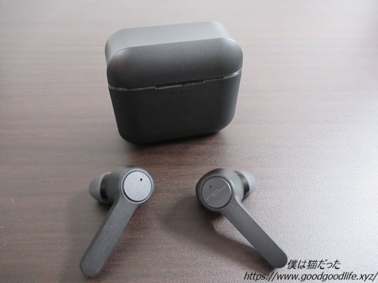 TWS シリアル 5枚 未使用品 24時間以内発送 スタンドワイヤレス充電器折りたたみタイプ 5W ｜バズノベルティ