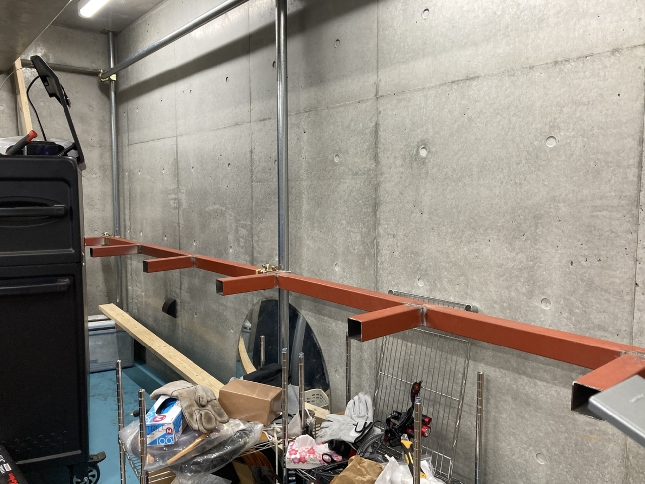 軽くガレージ作業（単管パイプ・コンパネ・角パイプ溶接で棚作り 