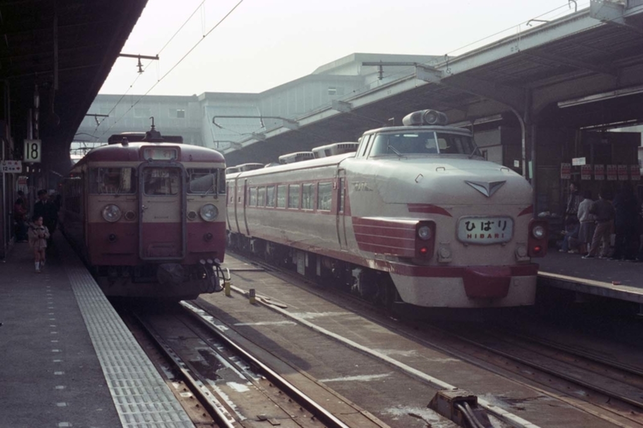 絵葉書　汽車の旅　５枚　袋付　戦前　鉄道省　食堂車　車内　上野駅　女優　踏切 backend=imagemagick;version=1;