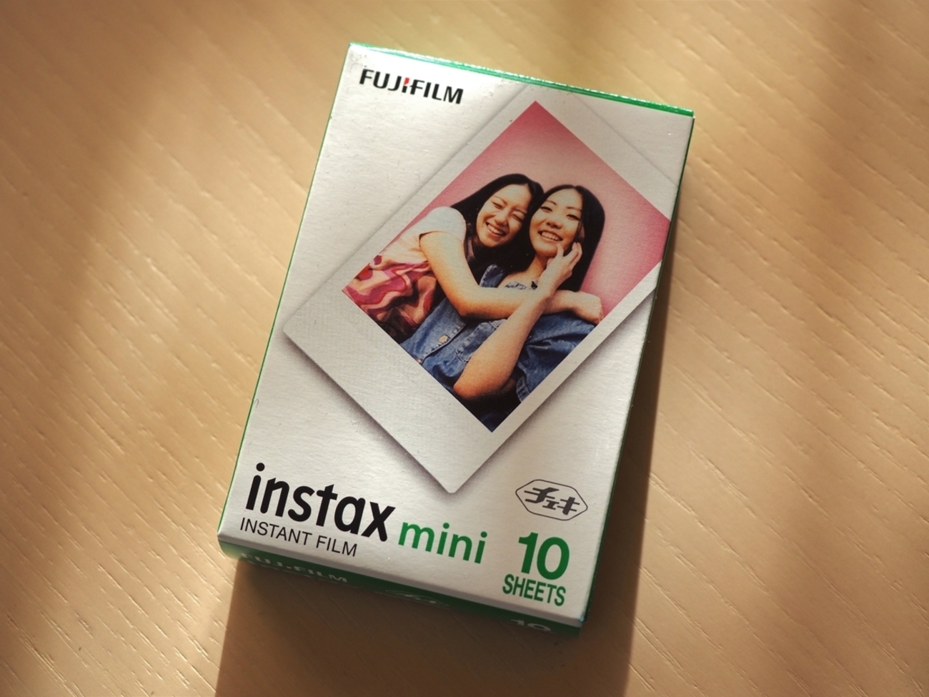 店頭で久々にチェキフィルム買えた - ～歳月人を待たず～