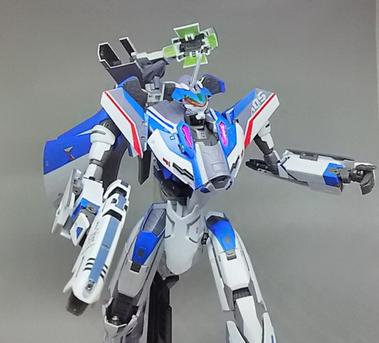 注意点レビュー】DX超合金 VF-31J ジークフリード バトロイド編 - こん 