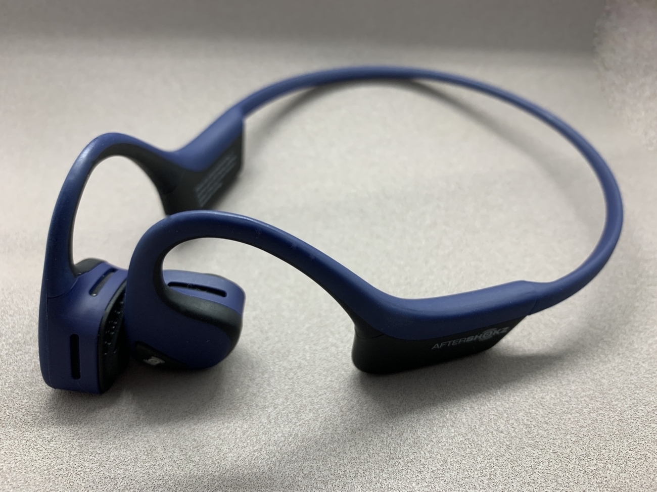 骨伝導イヤホン、実は在宅でこそ光る」 （Aftershokz Air レビュー 
