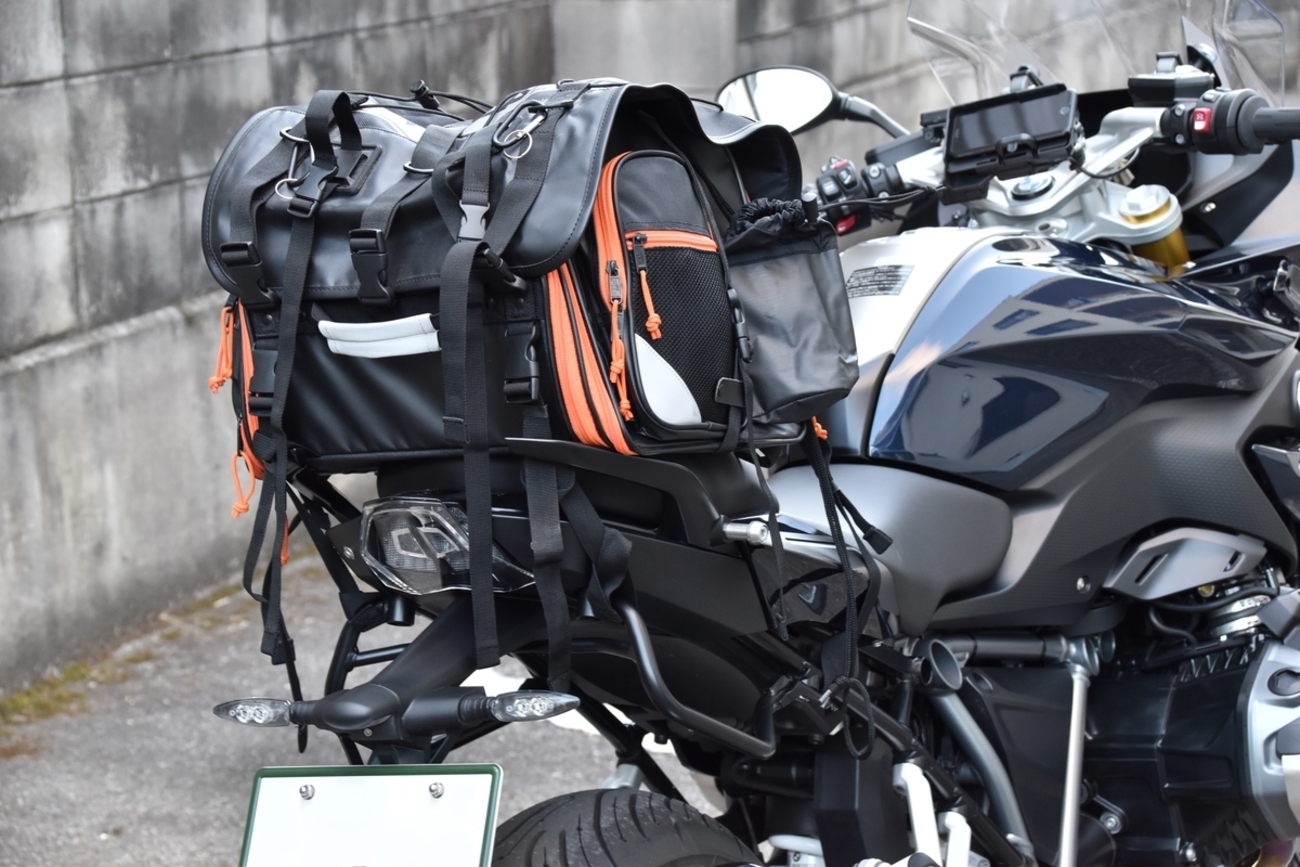 R1250RSの積載を考える - 貧乏人のBMWモーターサイクル