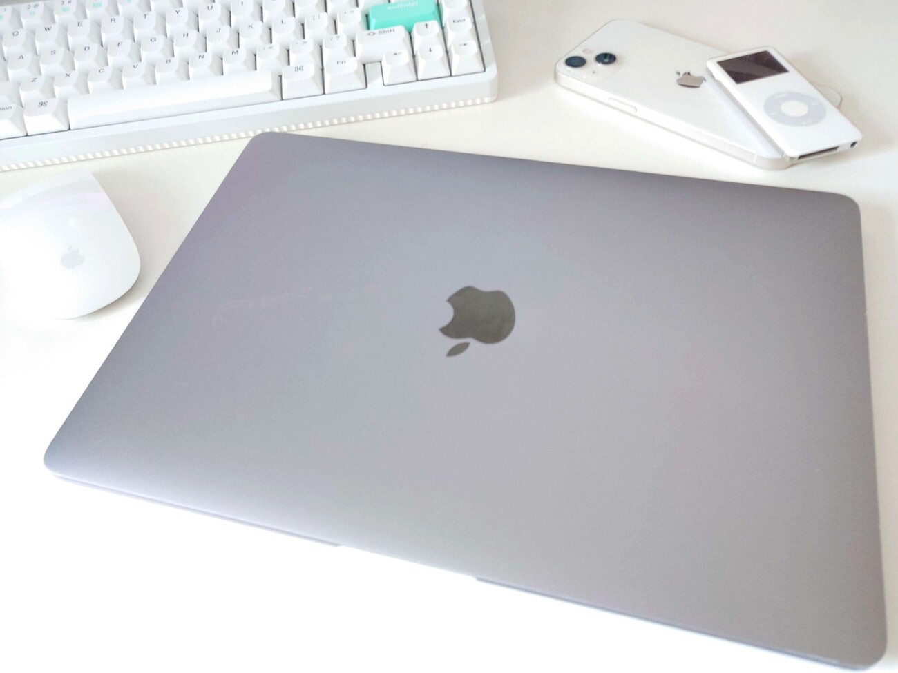 今さらジャンクなM1 MacBook Airを購入！まともに使えるの？ - うさぎ 