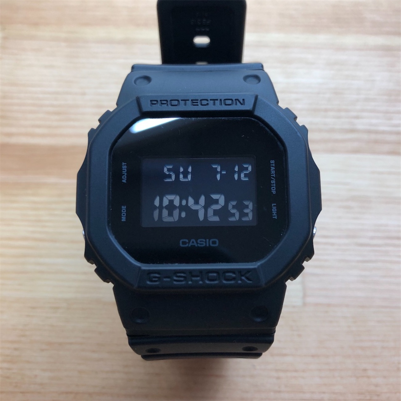 オールブラックのG-SHOCK。 DW-5600BB-1JFをご紹介。クールなデザイン 