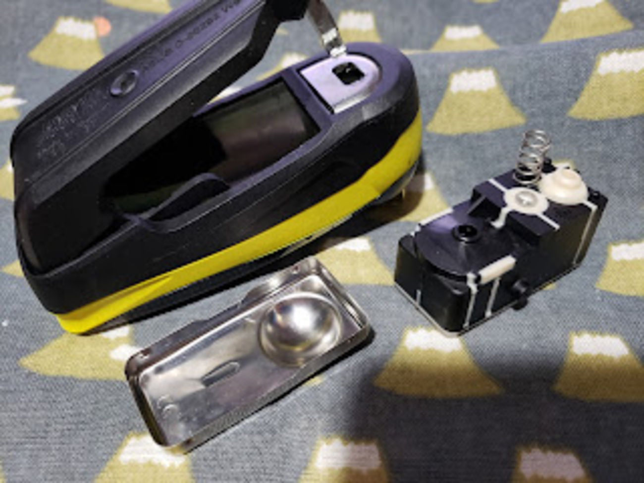 ABUS Detecto 7000 RS1が動かなくなったので修理した - どんぶら 