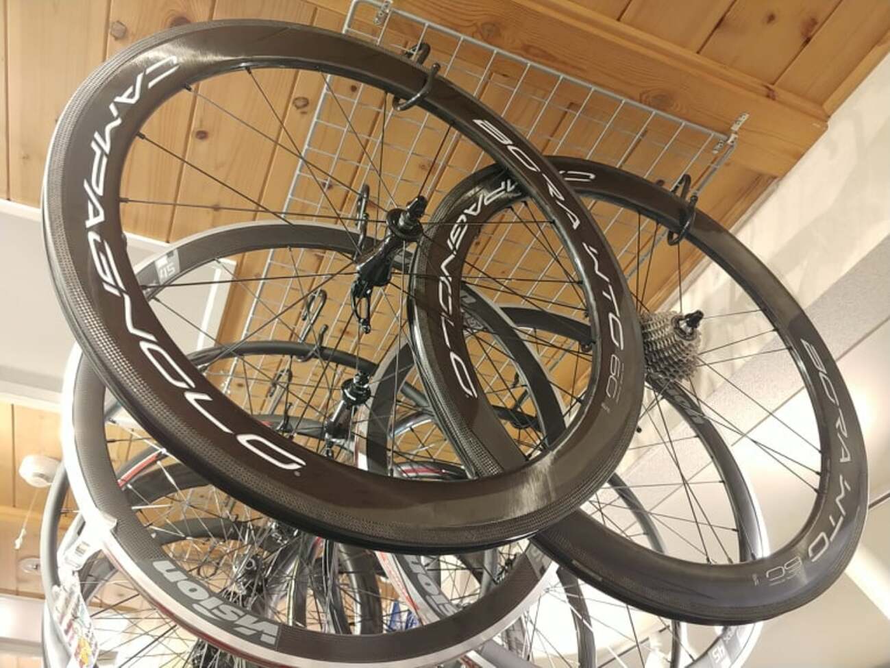 Campagnolo BORA WTO60 CULTベアリングに - 自転車処どてるし