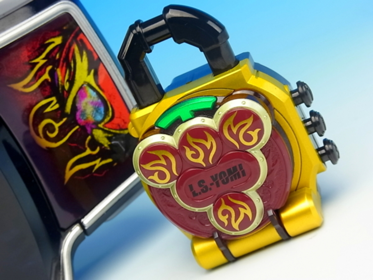 新品未開封　ＤＸヨモツヘグリロックシード 仮面ライダー龍玄・黄泉セット 仮面ライダー龍玄・黄泉 ヨモツヘグリアームズ」の DXロック