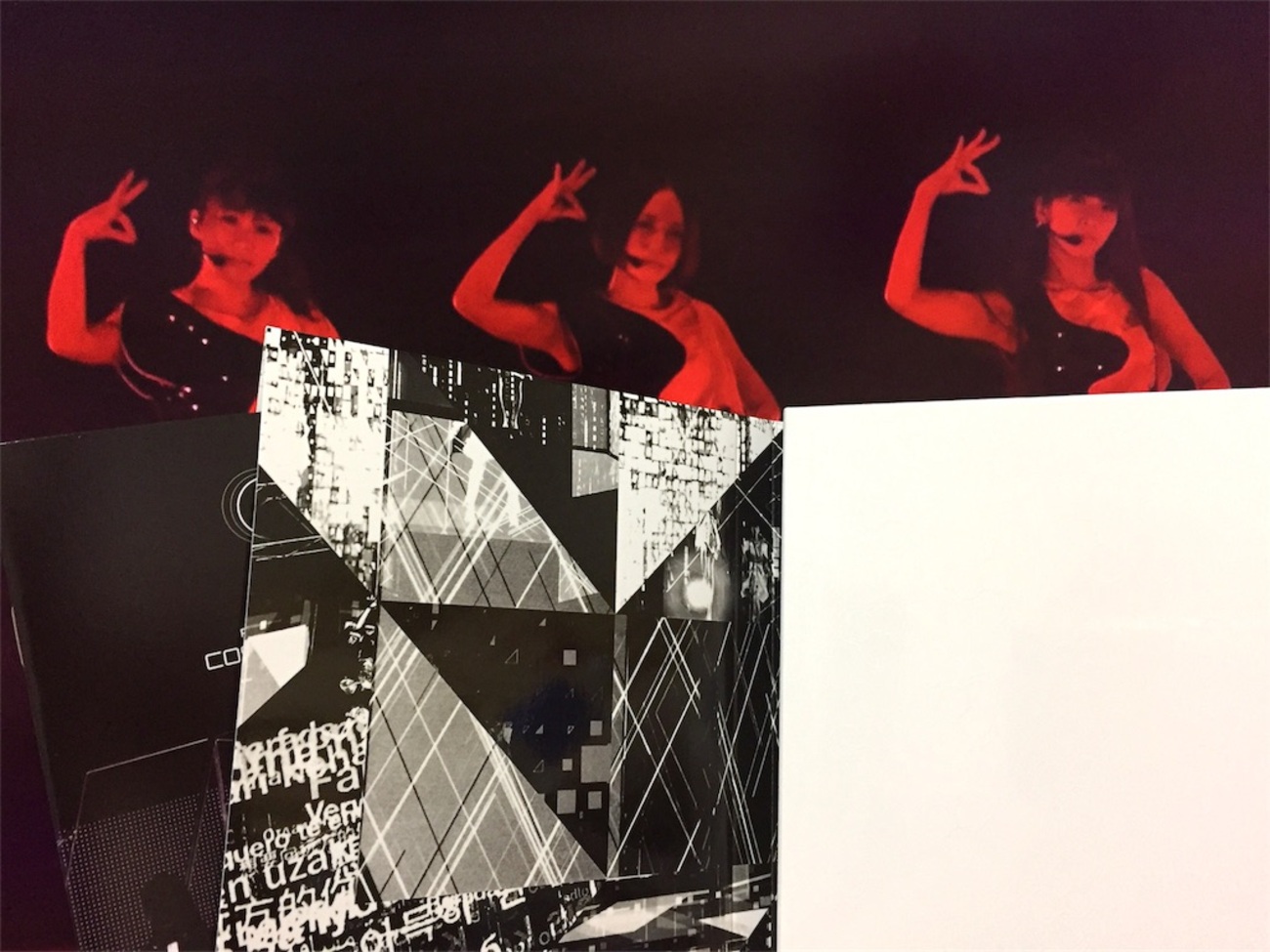 Perfume 6th Tour 2016 ｢COSMIC EXPLORER｣』を観る - きおくのきろくか